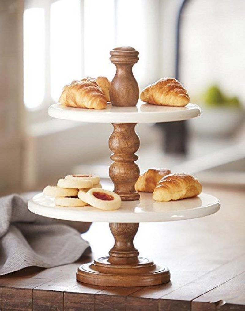 مشخصات یک شیرینی خوری چوبی