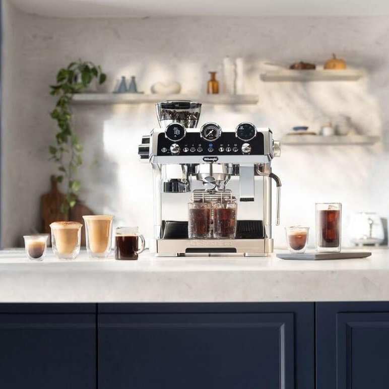 قیمت و خرید اسپرسوساز نیمه صنعتی دلونگی EC9865.M