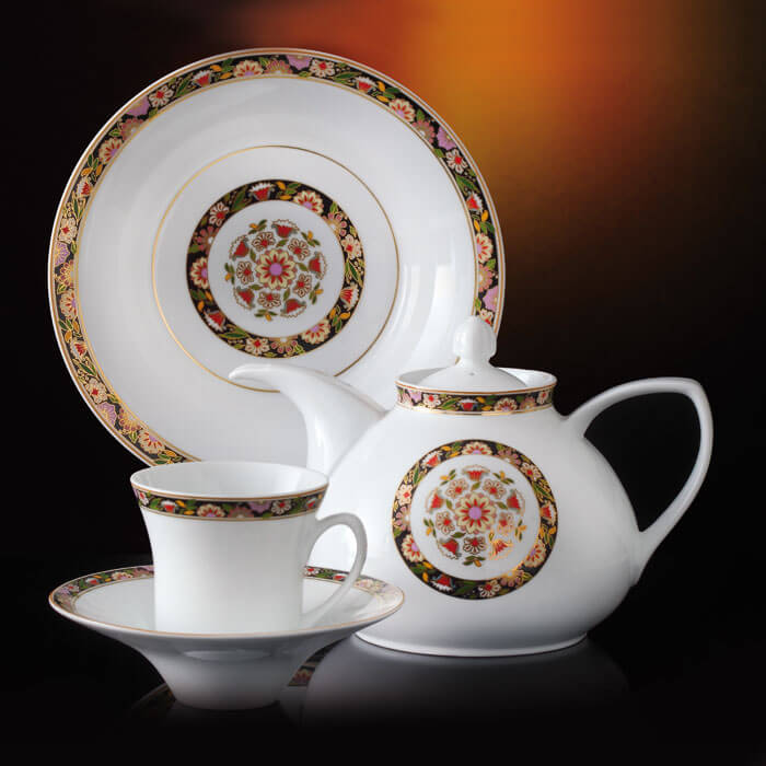 چینی زرین سرویس 12 نفره شهرزاد چینی زرین طرح گلدن گاردن