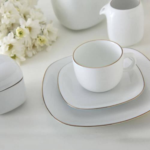 سرویس چینی 98 پارچه کامل کواترو چینی زرین طرح زرین با بهترین کیفیت