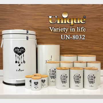 سرویس آشپزخانه یونیک 15 پارچه UN-8032 استخوانی مشکی با درب بامبو