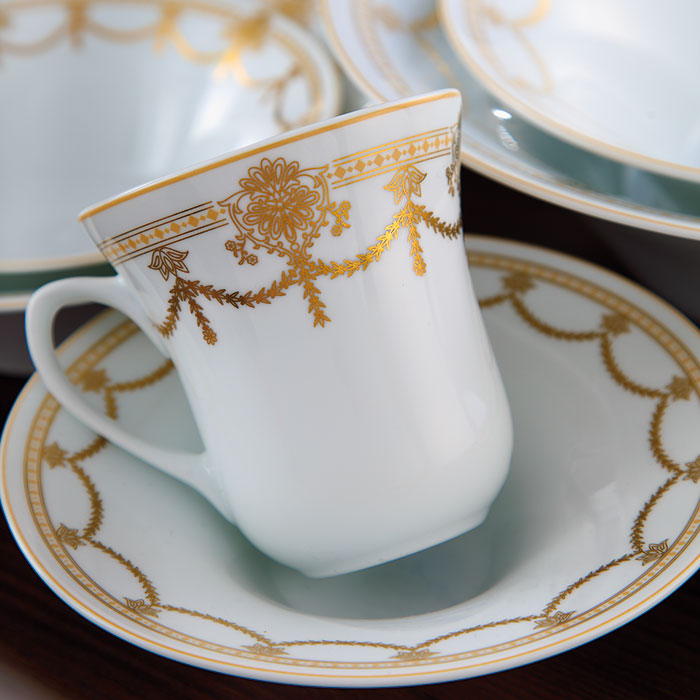 سرویس چای خوری چینی زرین