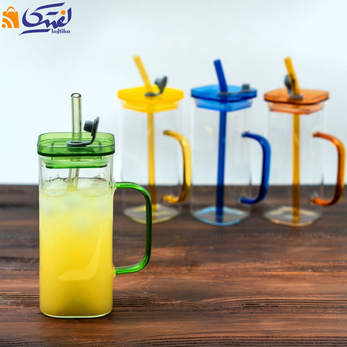 لیوان 4 گوش