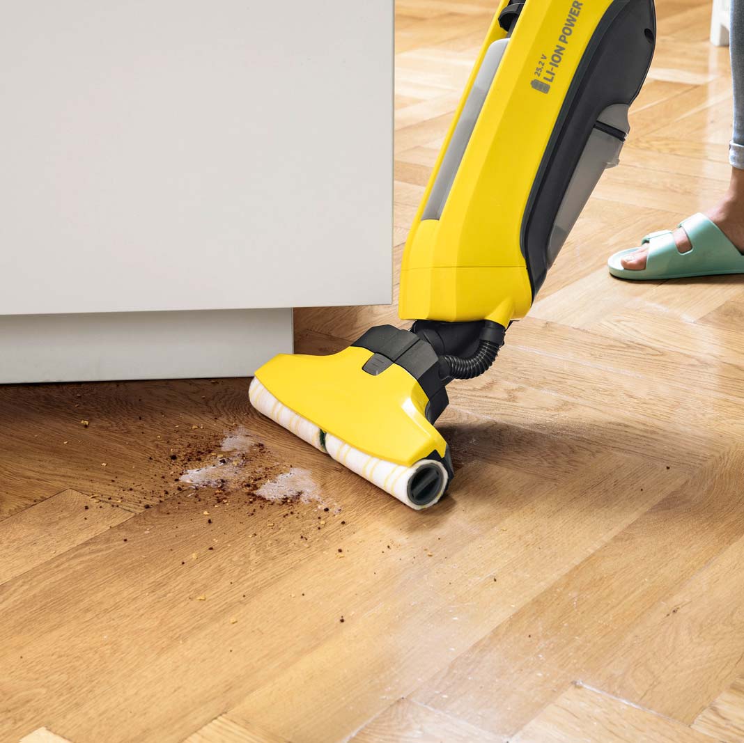 زمین شوی شارژی و برقی کارچر مدل karcher FC5 EU